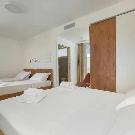 Marnik Luxury לינה וארוחת בוקר 3*