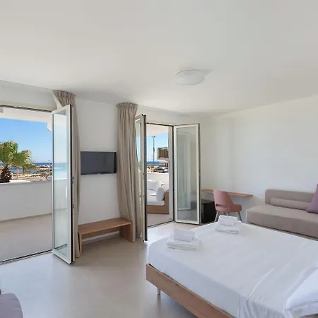 Alojamento de Acomodação e Pequeno-almoço Marnik Luxury San Foca